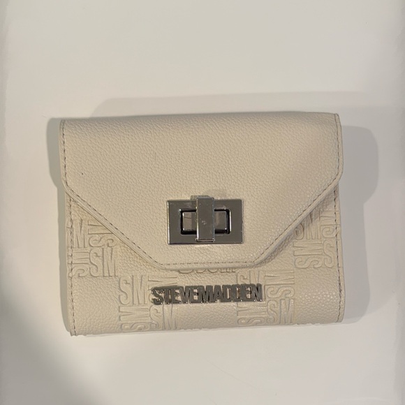 Steve madden wallet new - Picture 1 of 4